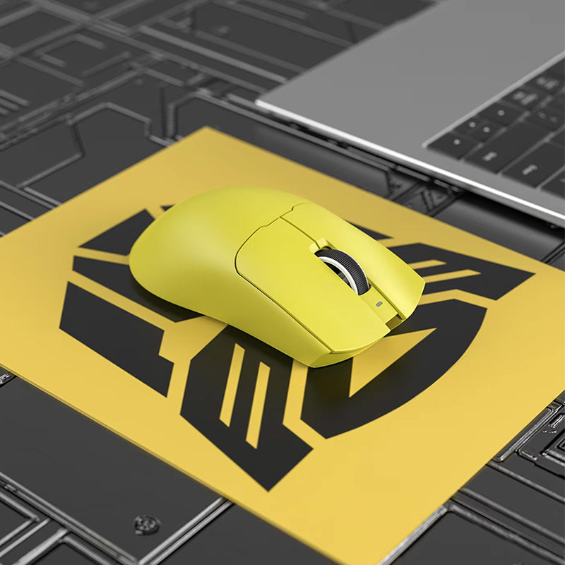High-Performance Wireless Mouse with Ergonomic Design